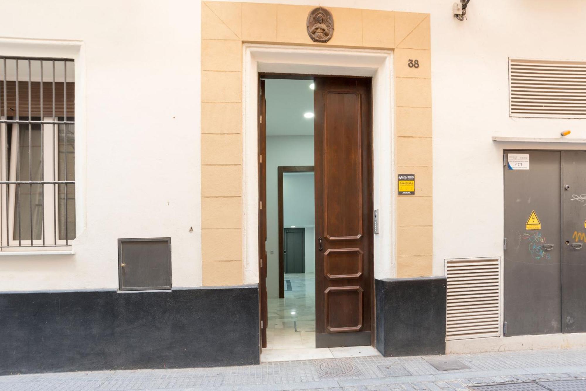 Apartamento Centro Deluxe Cadiz Exterior photo